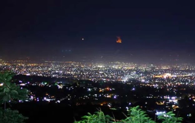 Wisata Malam di Bandung