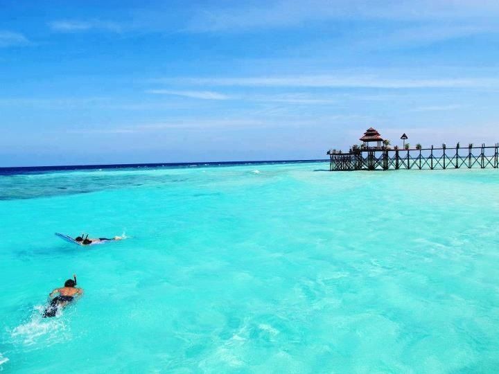Pantai di Indonesia