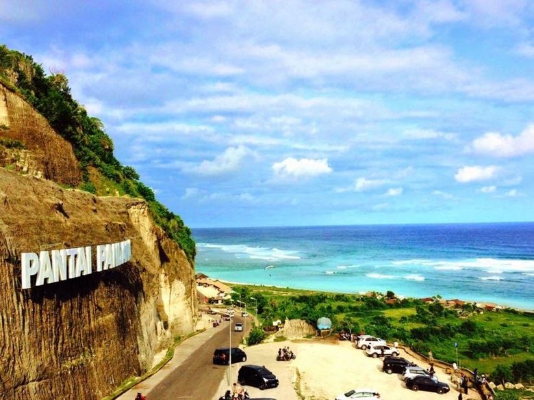 Pantai di Indonesia