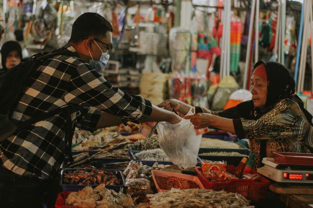 transaksi jual beli