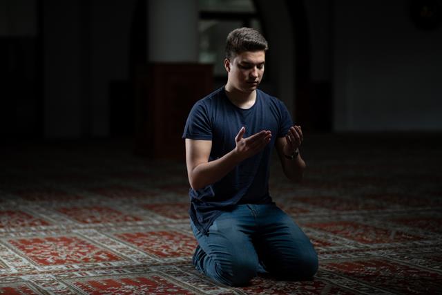 Tata Cara Itikaf 10 Hari Terakhir Ramadan