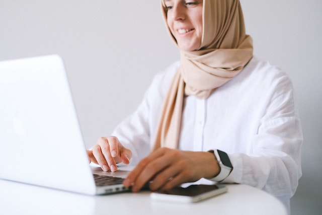 lowongan bisnis online