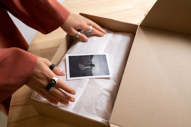 Packing online shop